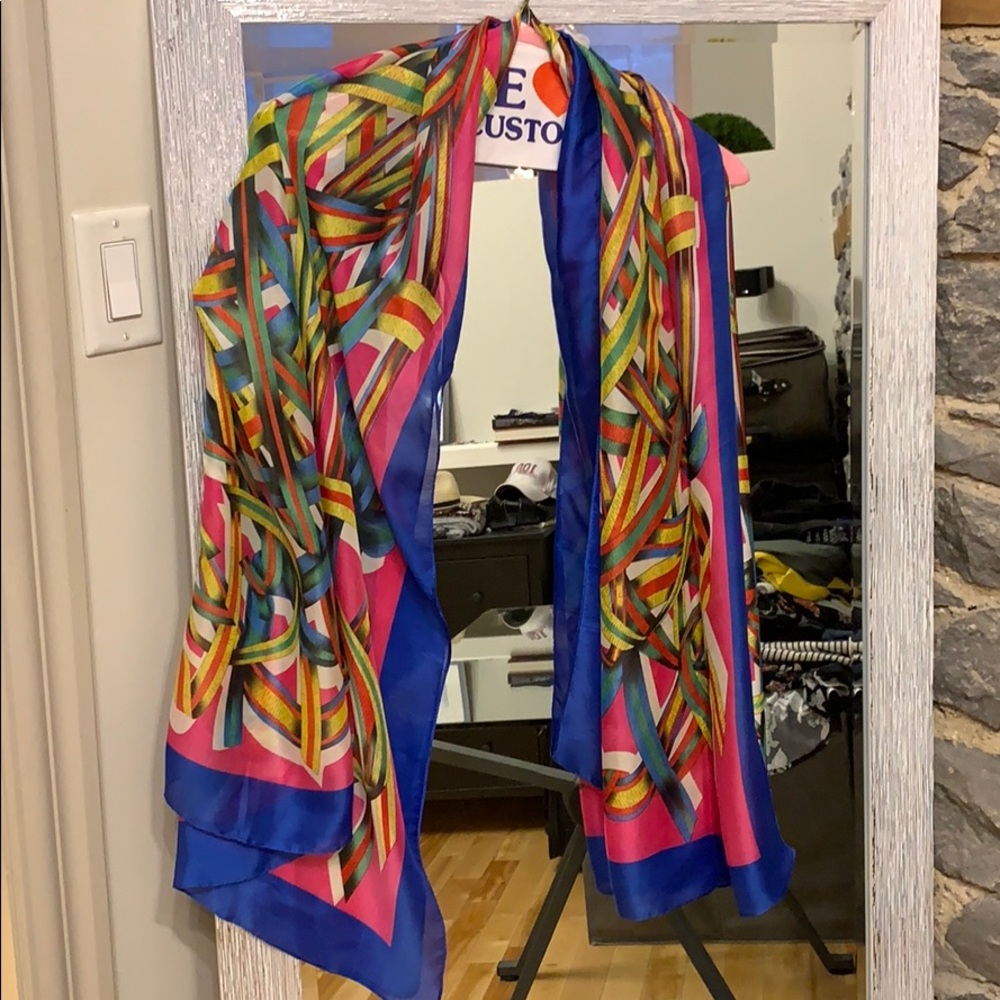 Printed silky scarf